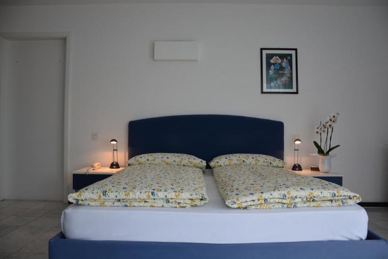 Hotel Nessi ロカルノ エクステリア 写真