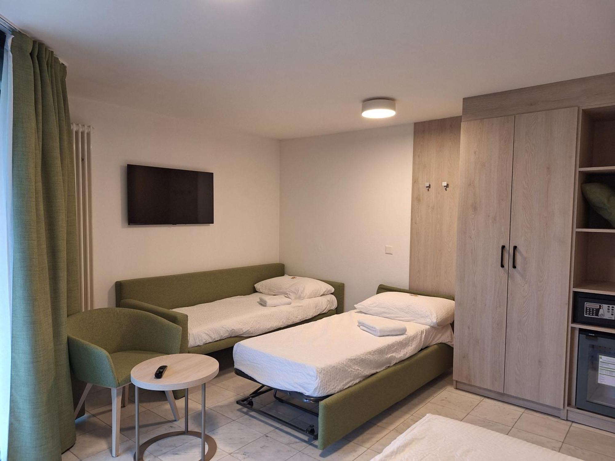 Hotel Nessi ロカルノ エクステリア 写真